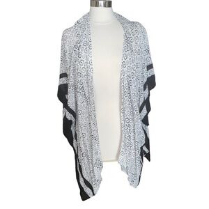 Mario Serrani lightweight Shaw in a black and white print, womens one size